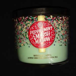 Bath and body works candle